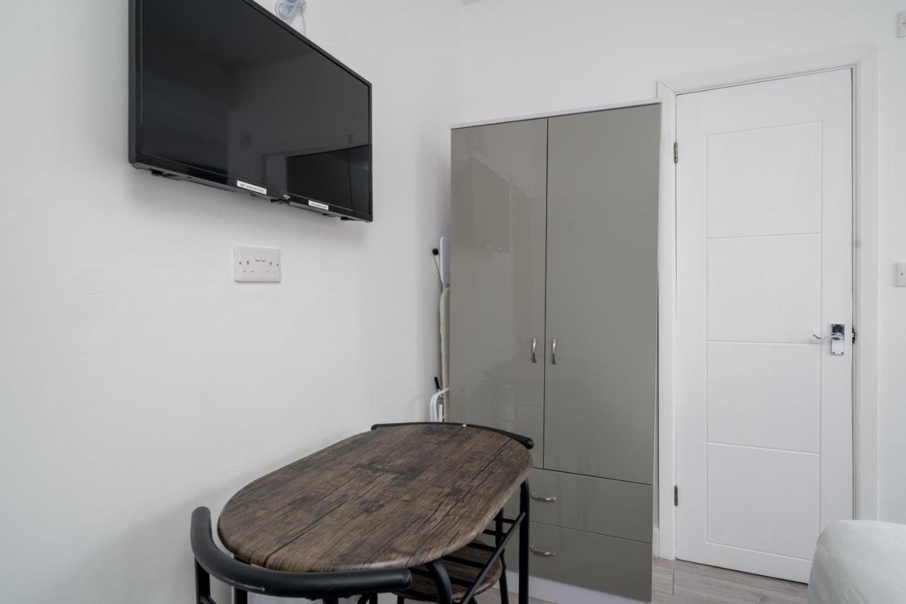 London Selwyn Road Studios Luaran gambar